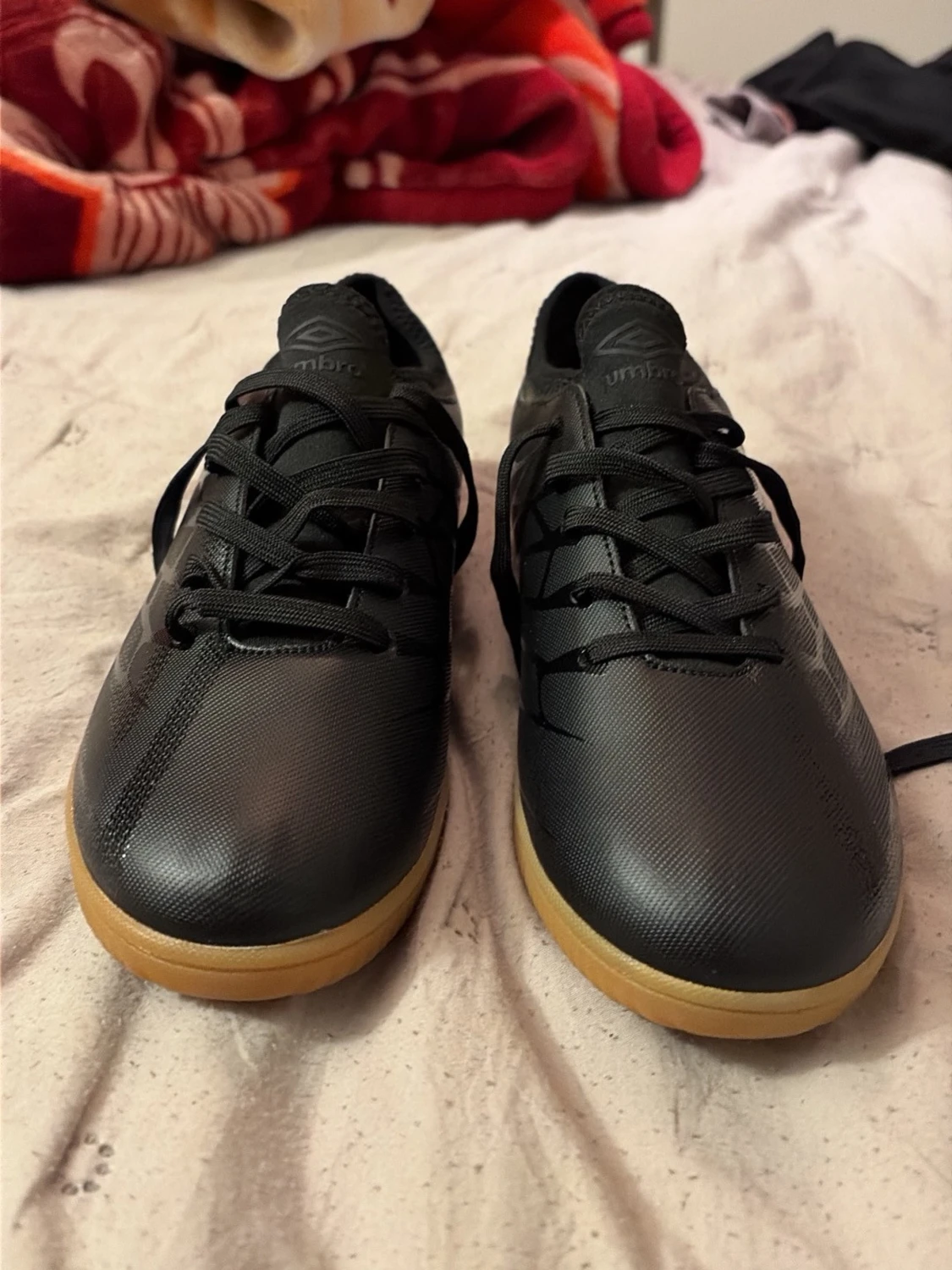 Svarta Umbro fotbollsskor