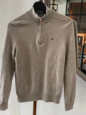 Tröjor olika märken Gant , Hugo Boss  - I mycket bra skick 