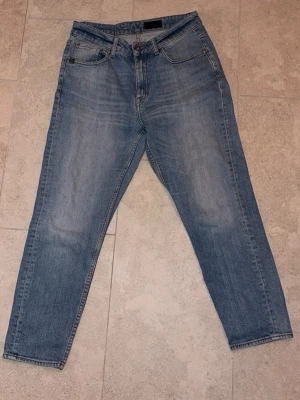 Tiger of Sweden jeans  - Tiger of Sweden jeans! Nypris=1299 säljs för=250 skick=7/10 storlek=31 Tveka ej på att höra av dig vid frågor eller funderingar!