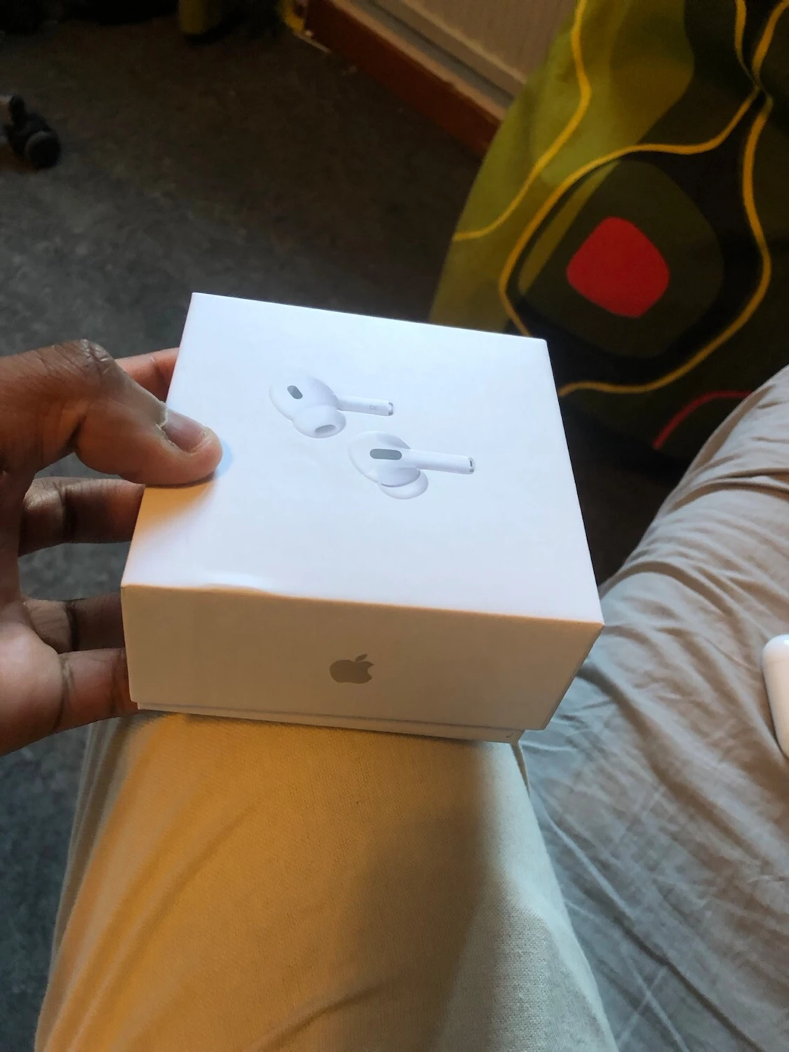 Apple AirPods Pro 2med laddningskabel - 3