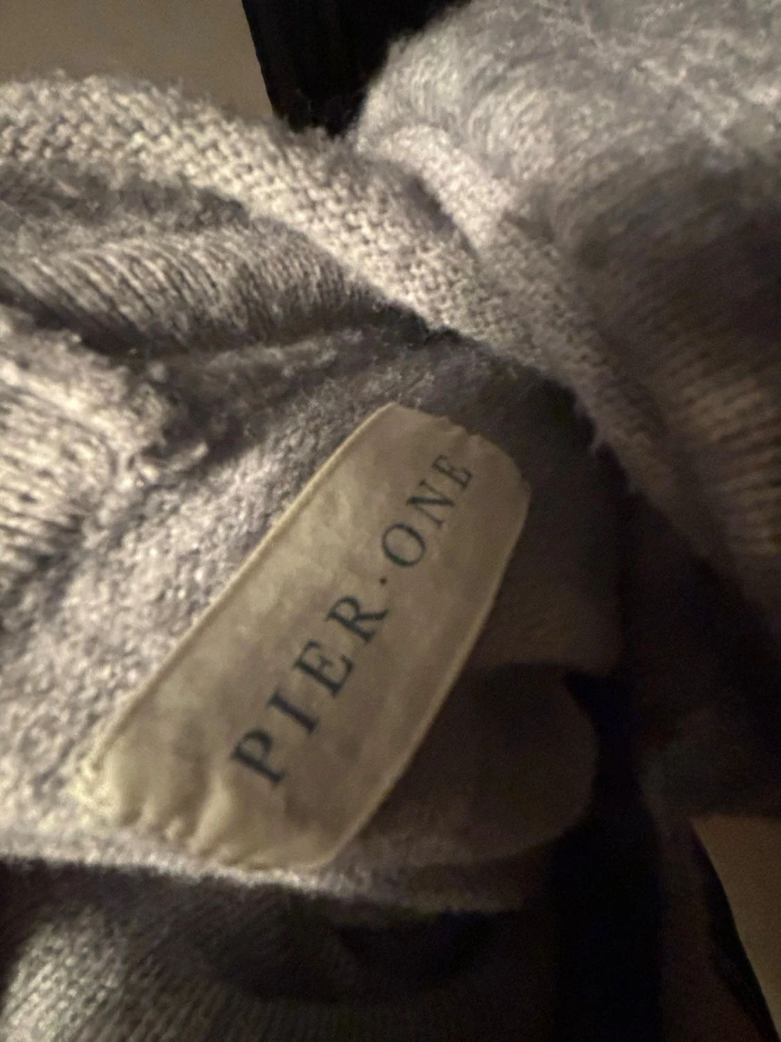 Grå stickad hoodie med huva - 2