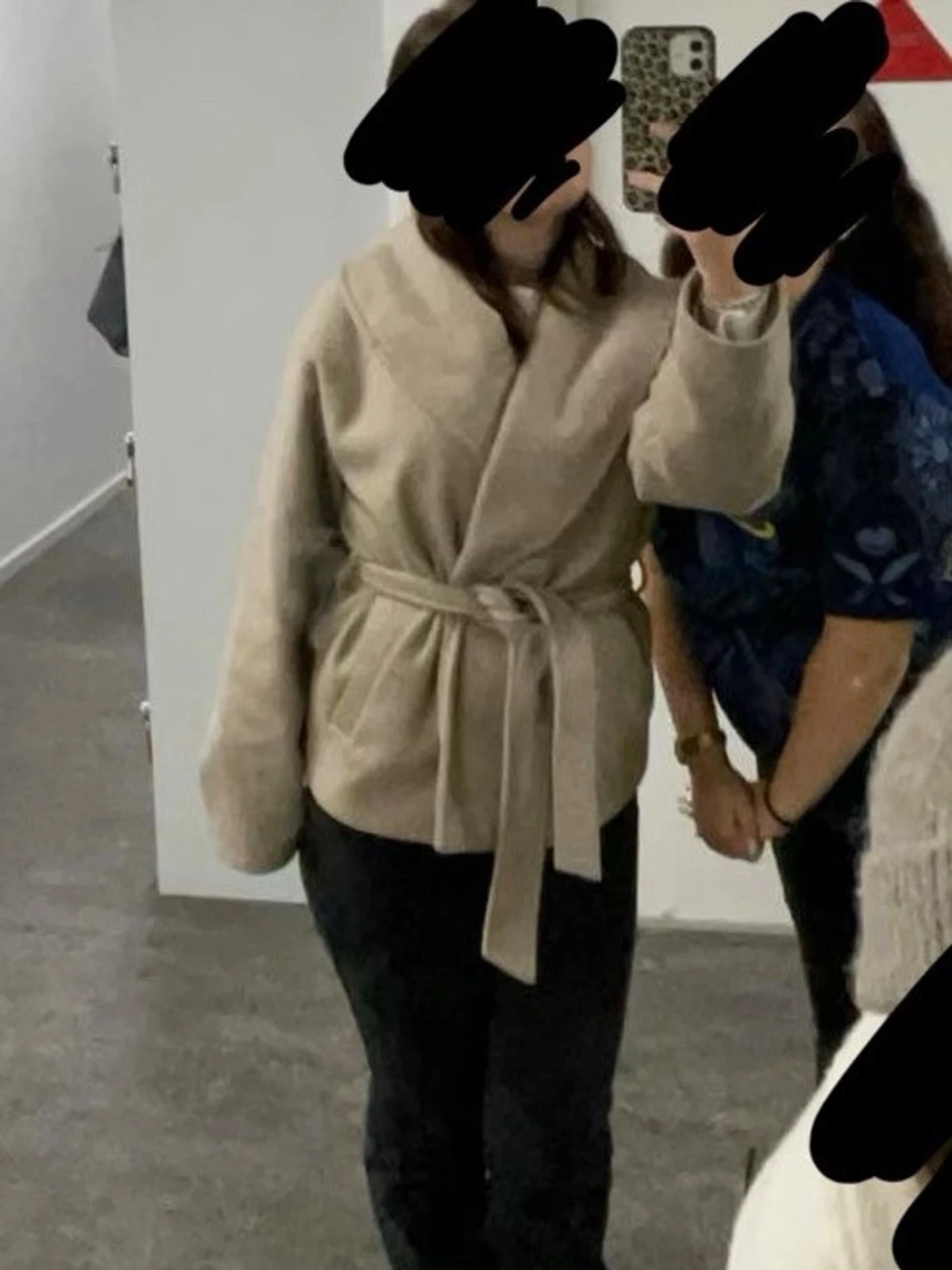 Beige kappa med knytskärp från vero Moda