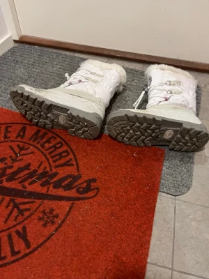 Vinterkängor  - Skandia footwear. Varma slittåliga vinterkängor