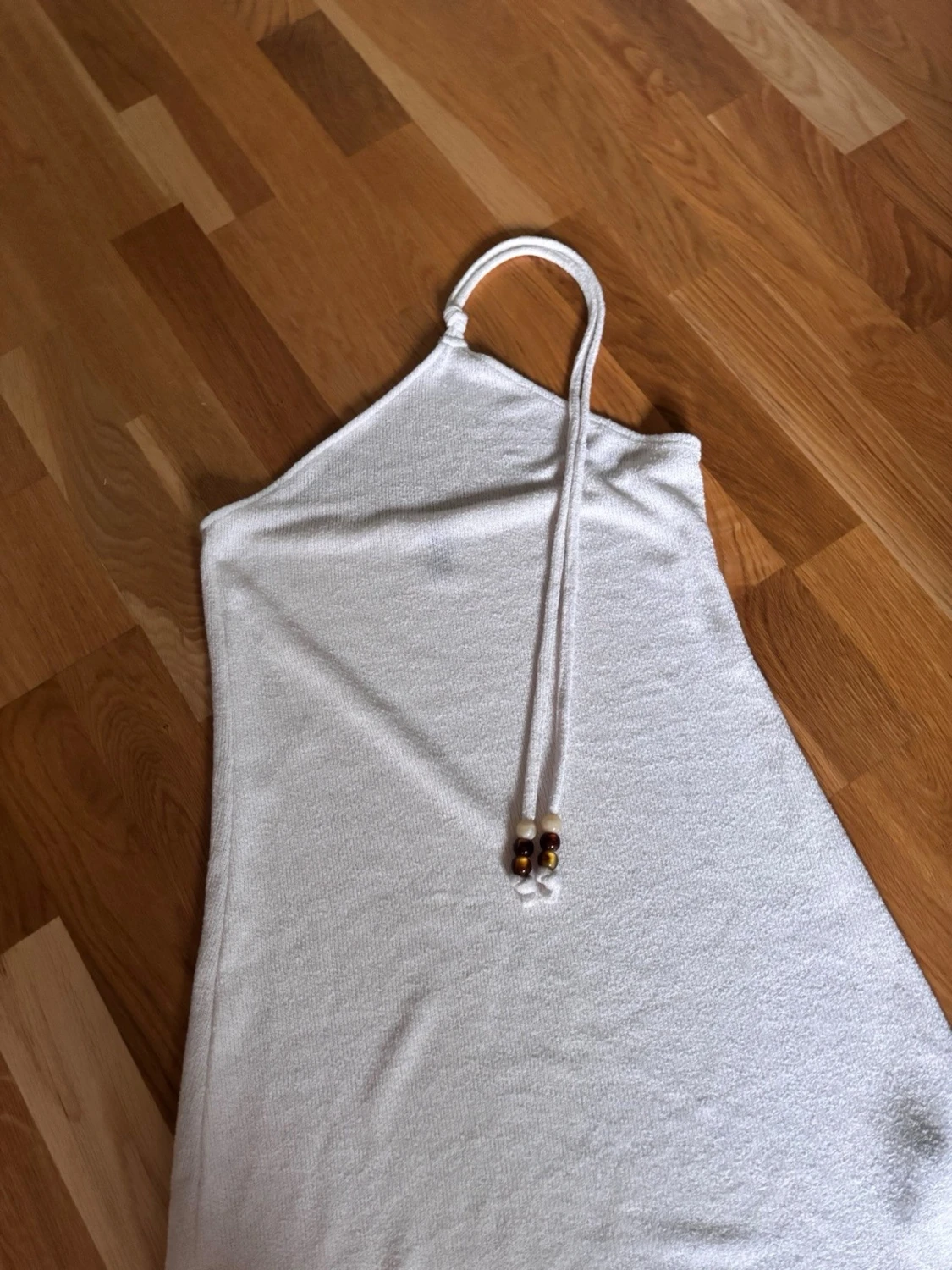 Vit oneshoulder strandklänning - 3