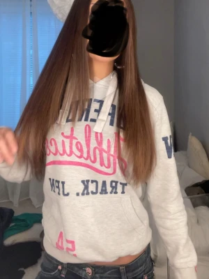 Hoodie med tryck - Säljer min vintage Hoddie från super dry 