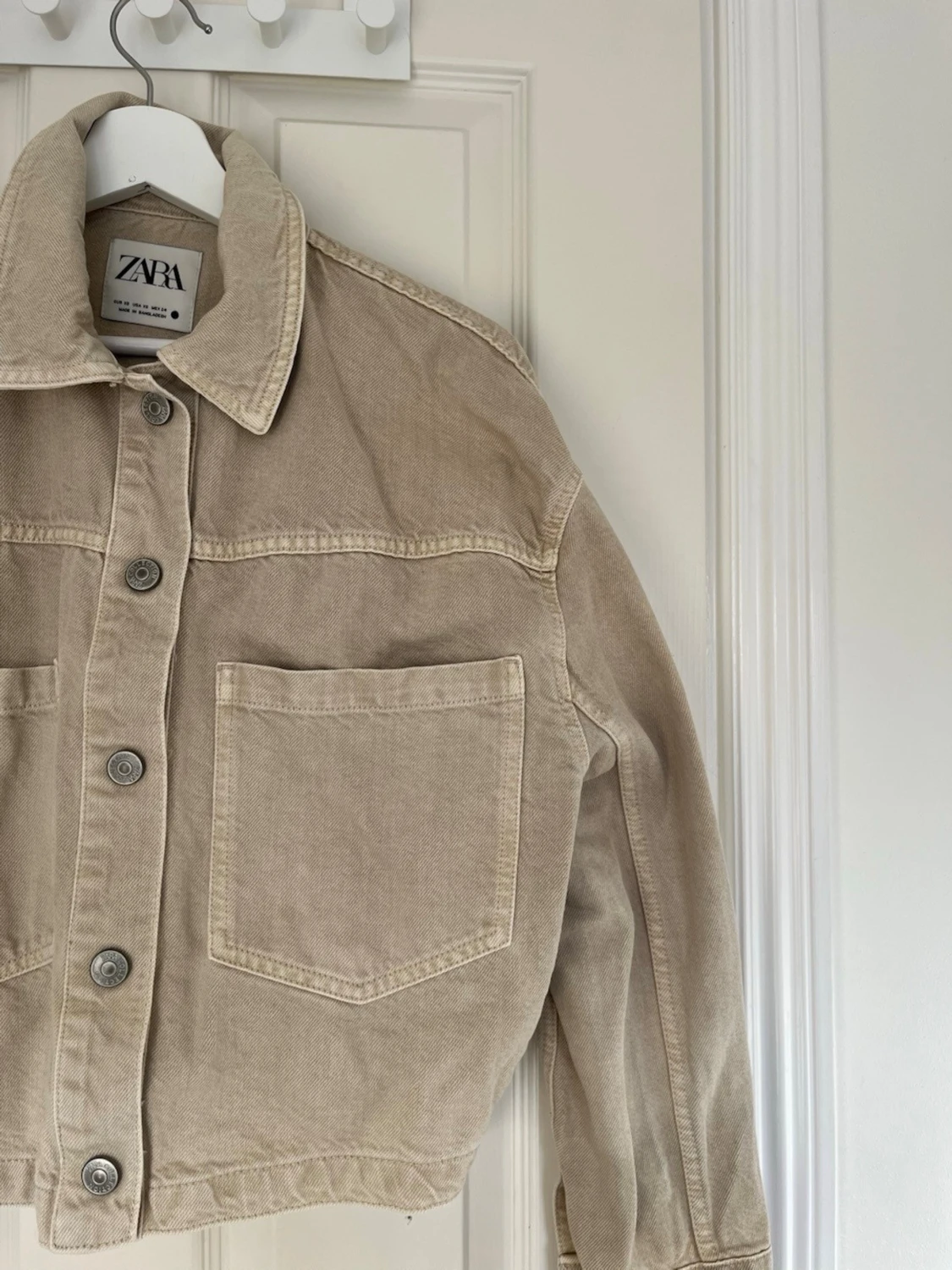 Beige jeansjacka från Zara - 1