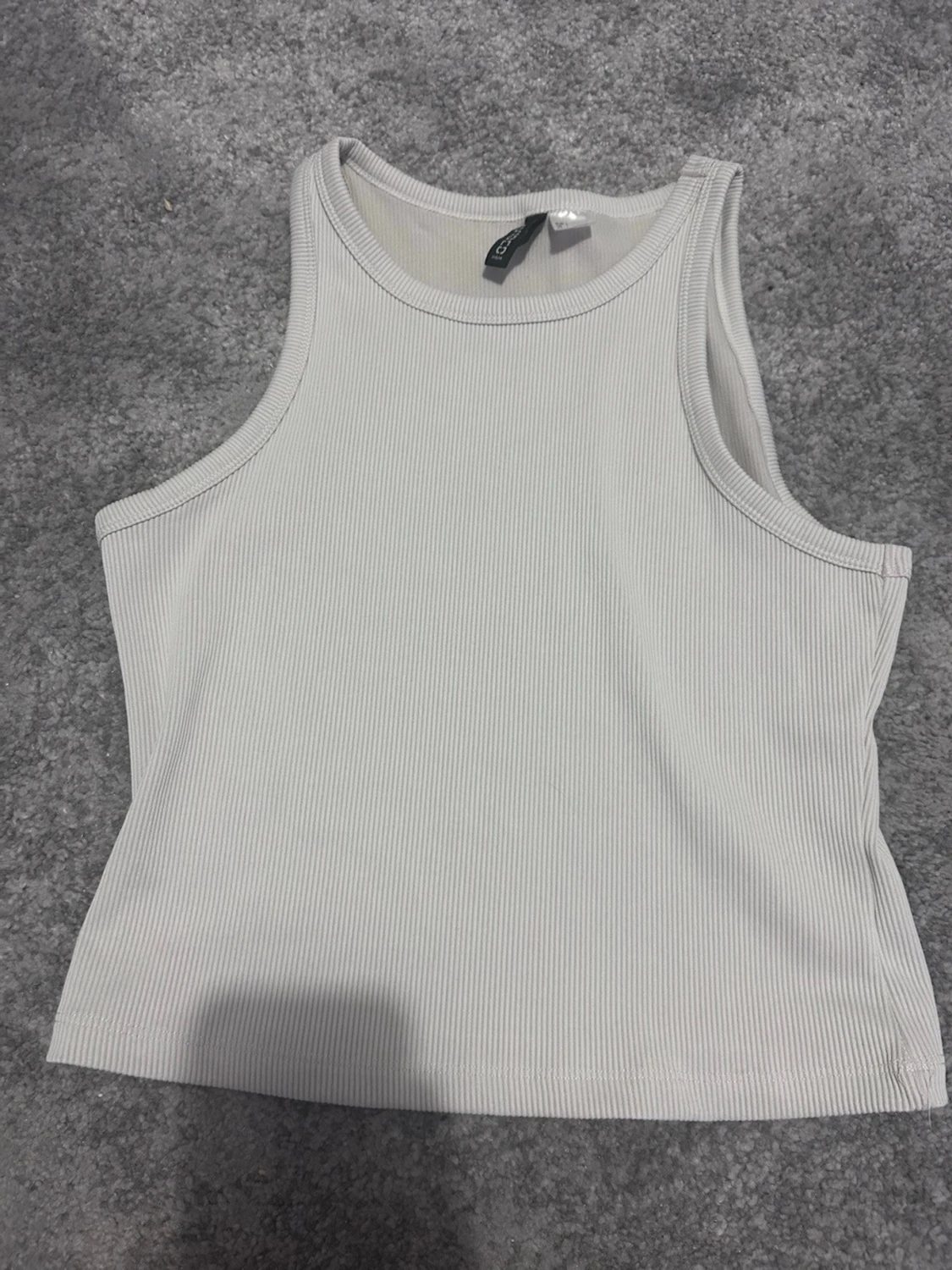 Vit ribbad linnetopp från H&M Divided