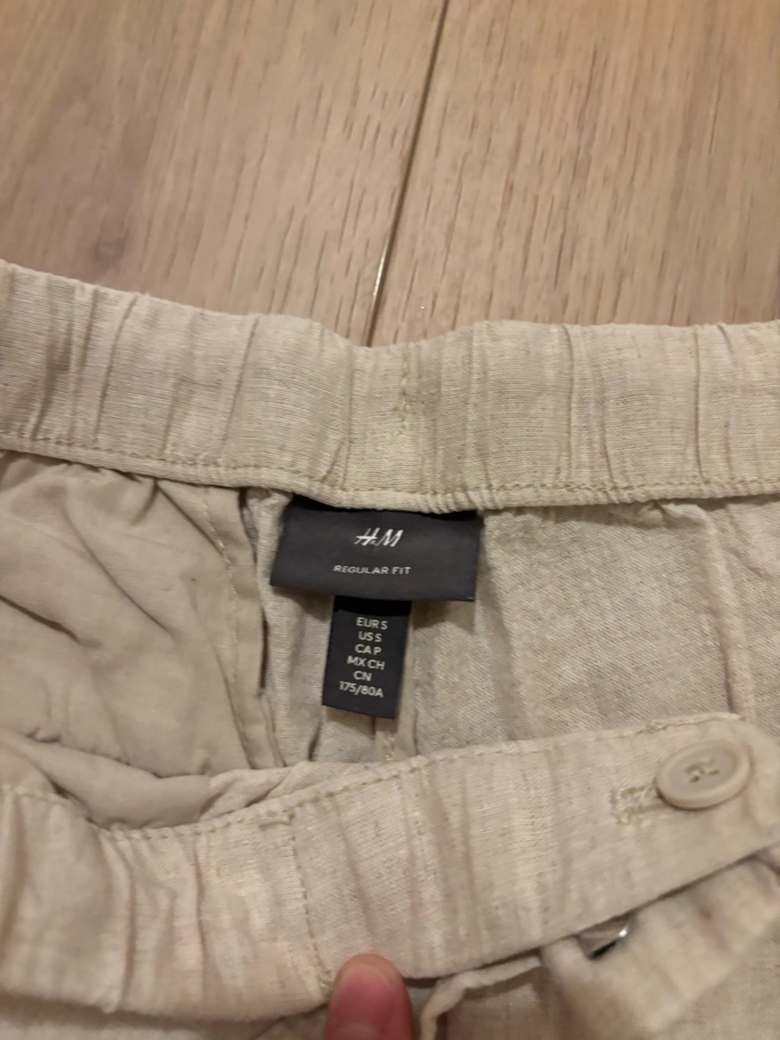 Beiga linnebyxor från H&M - 1