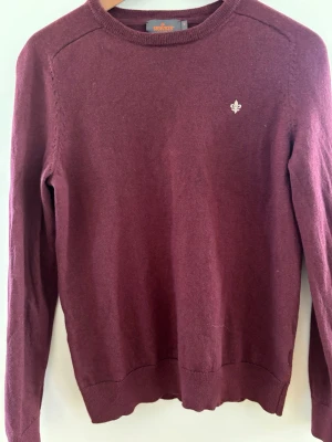 Merino ull Morris tröja - Skön Morris tröja gjord i merino ull passar dig perfekt mellan 160-170 med lite slitage. Storlek S.