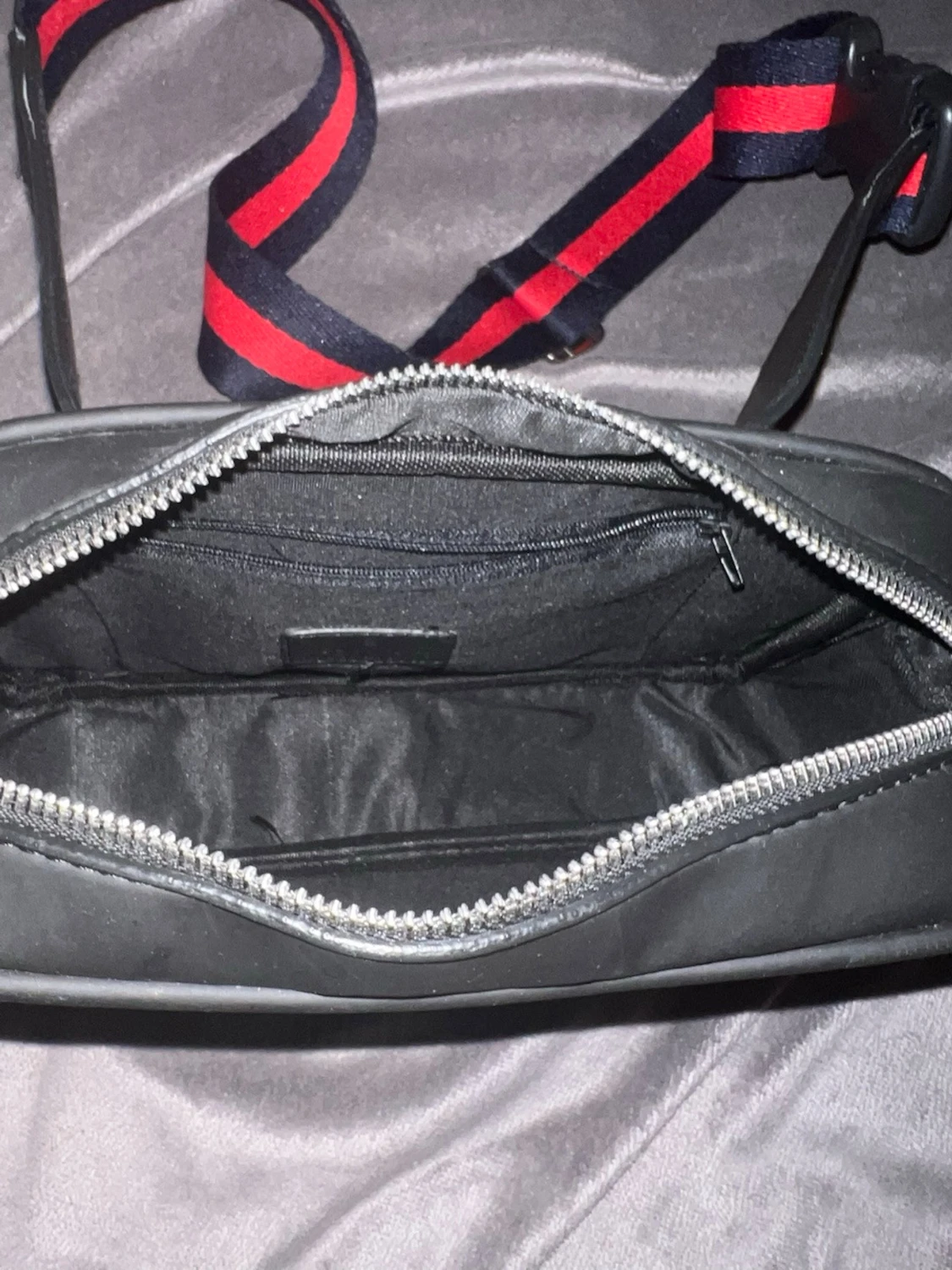 Svart axelväska från GG - 3