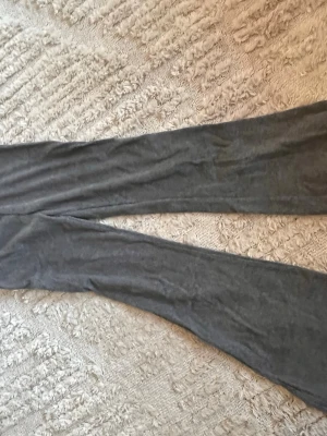 Gråa yoga pants - Gråa low waist yoga pants