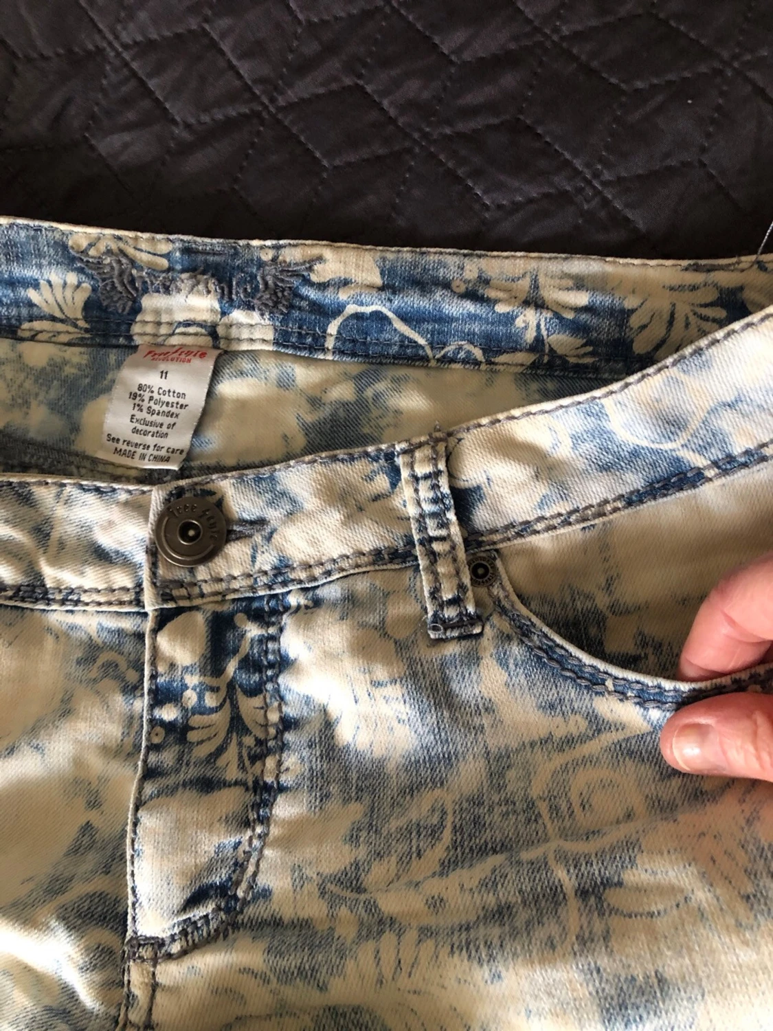 Blåvit batikmönstrafe slitna jeansshorts Freestyle - 5