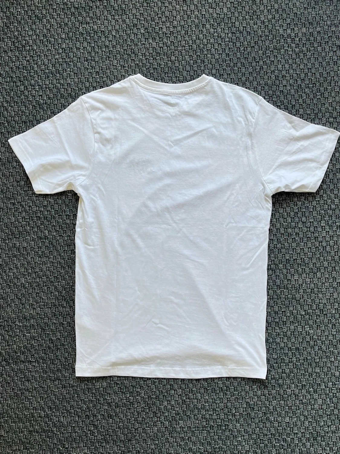 Handbroderad vit t-shirt från Denim Project - 2