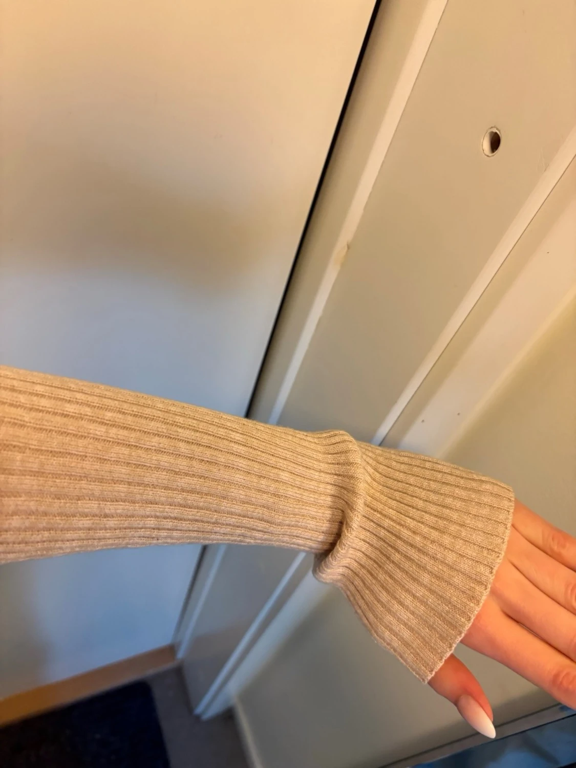 Beige ribbad omlottkofta - 3