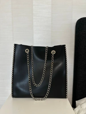 Väska - Väska som knappt används.