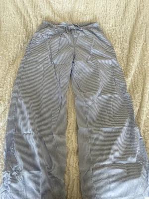 Randiga pyjamasbyxor - Randiga pyjamasbyxor från H&M