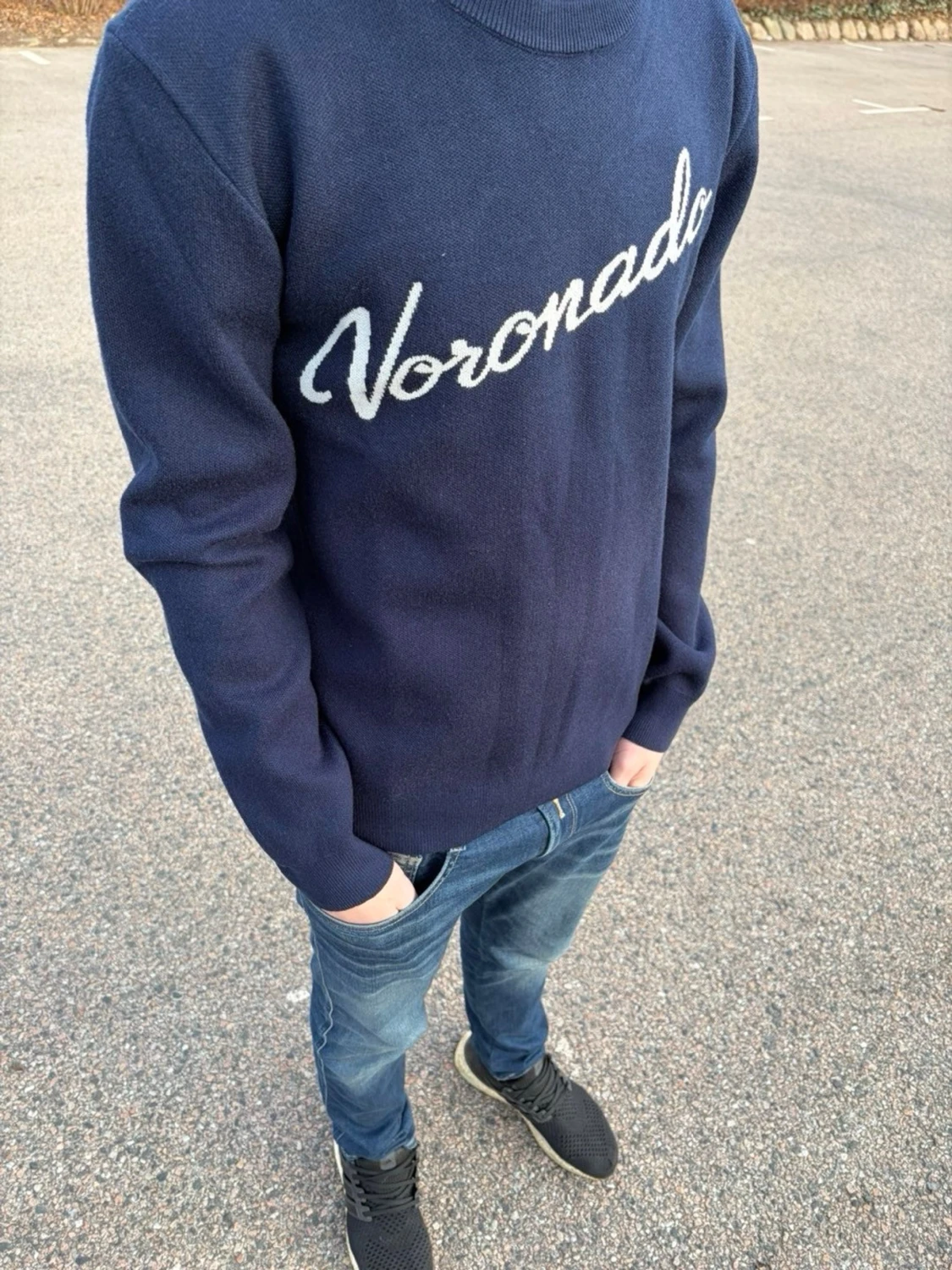 Mörkblå stickad tröja Voronado - 1