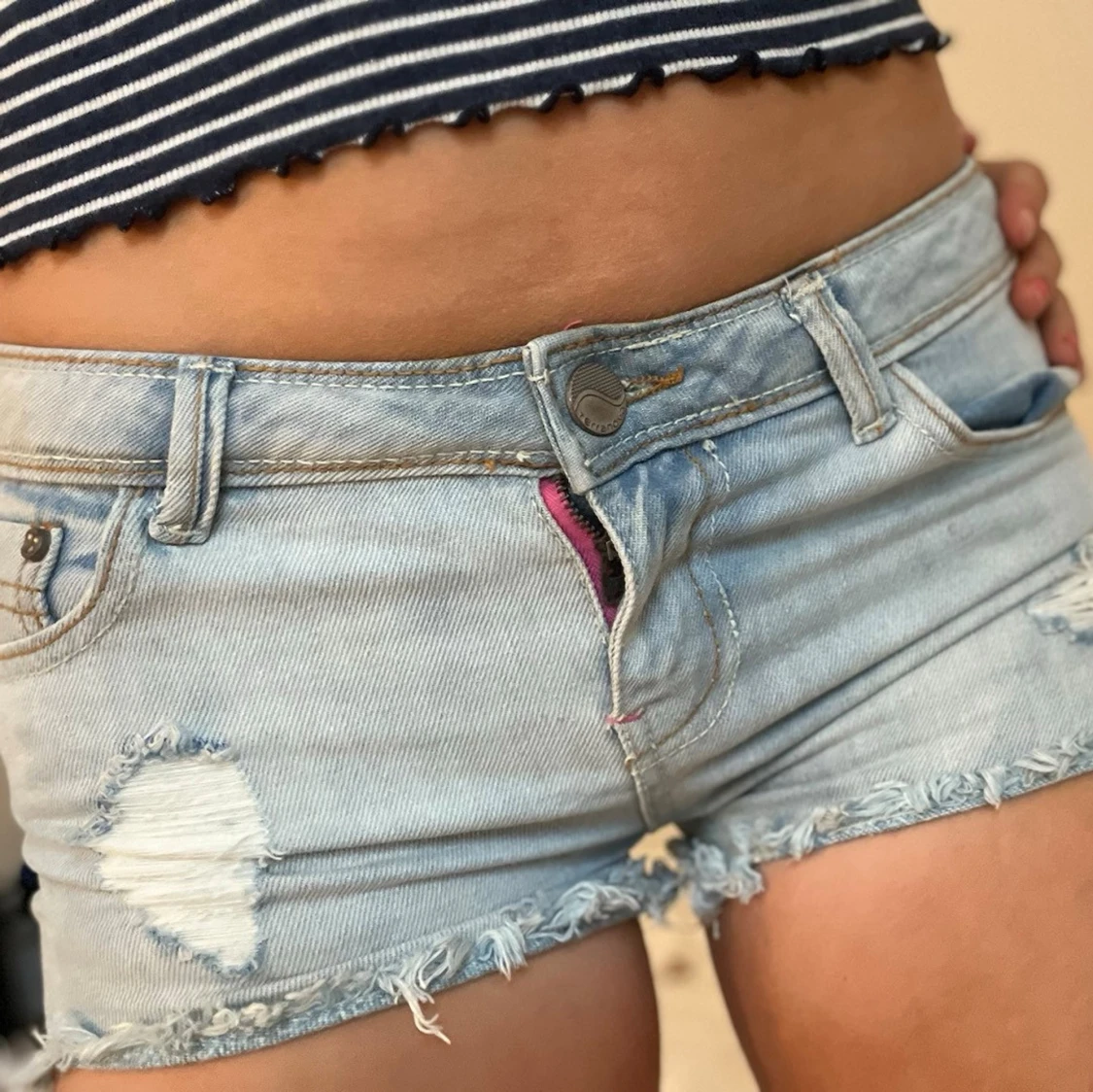J22 Lågmidjade jeansshorts - 6