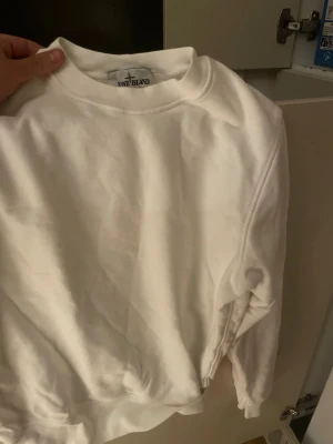 Vit sweatshirt från Stone Island - Storlek s