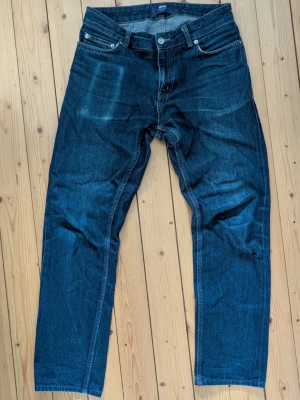 Selvedge jeans from woodwood - Danskt "fin"märke. Selvedge tvättade en gång och fadaer riktigt fint. Lur fade för de som gillar de. Passar 29W