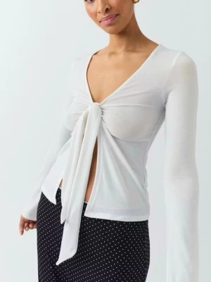 Gina tricot tröja  - Säljer denna fina tröja från Gina tricot. Har bara använt den några få gånger. 