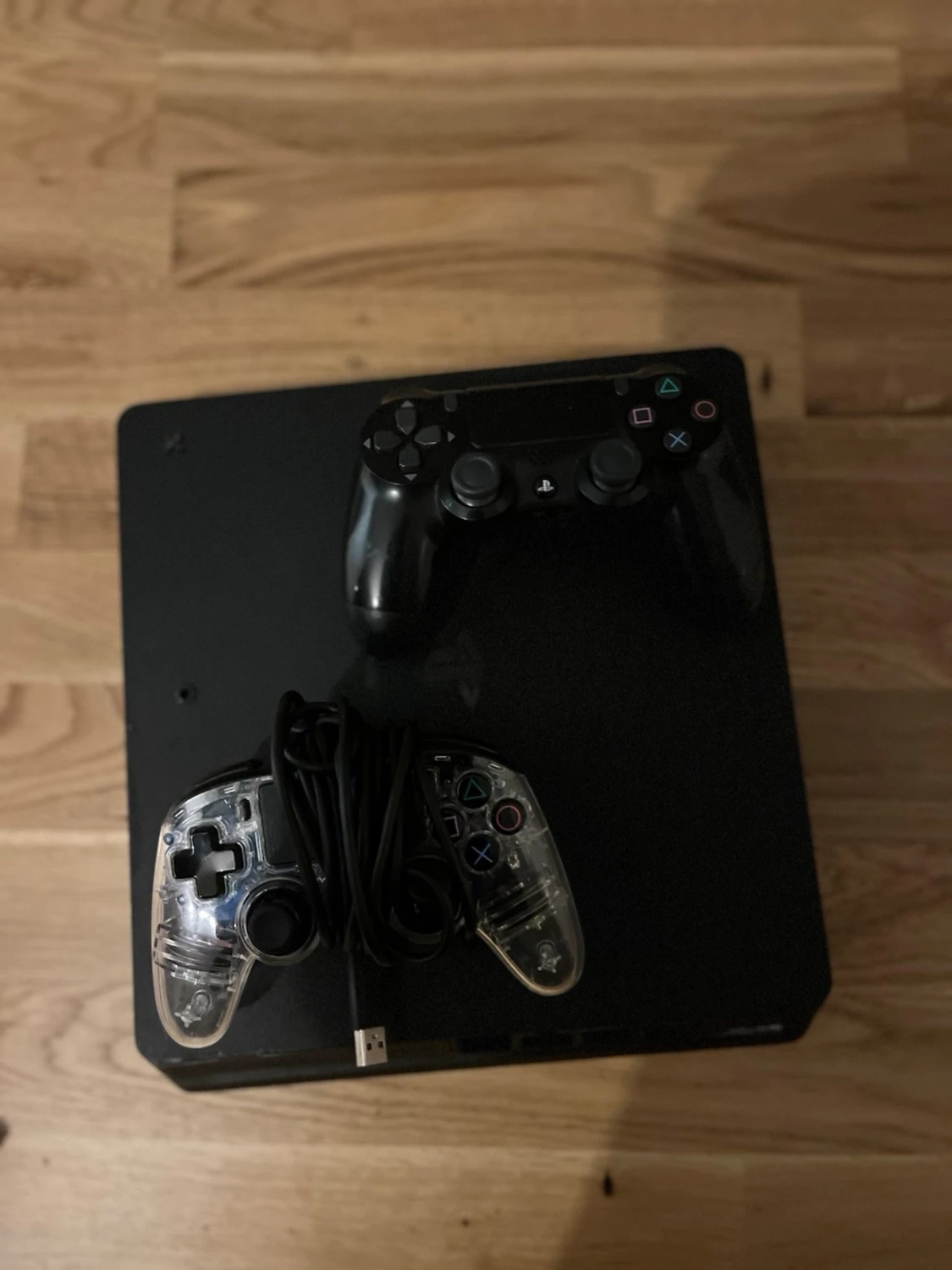 PlayStation 4 Slim svart konsol - 5