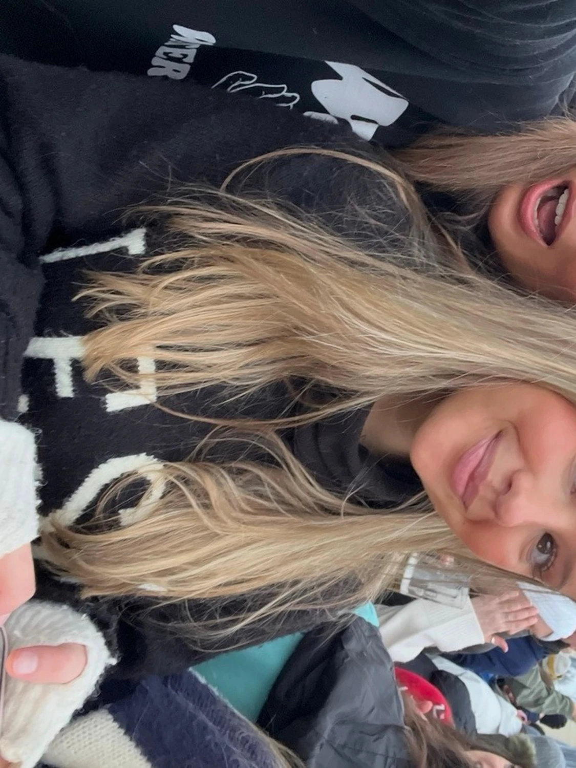 Stickad tröja ”le ski”  - 2