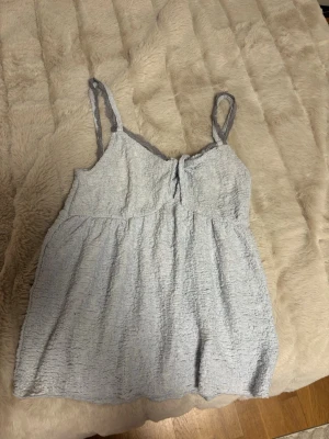 Linne  -  Volanglinne från Gina som använts en del men tyvärr inte längre. 