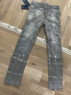 Desquared2 jean 44 - helt nya