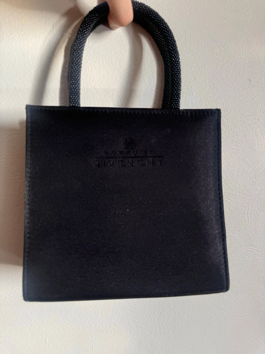 Svart minihandväska från Givenchy