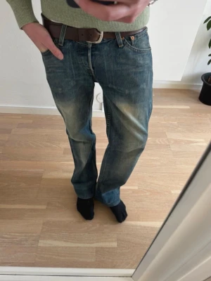 Vintage levis 518 bootcut - Säljer ett par Levis 518 bootcut. Mycket bra skick. Storlek W32 L32. Pris kan diskuteras!