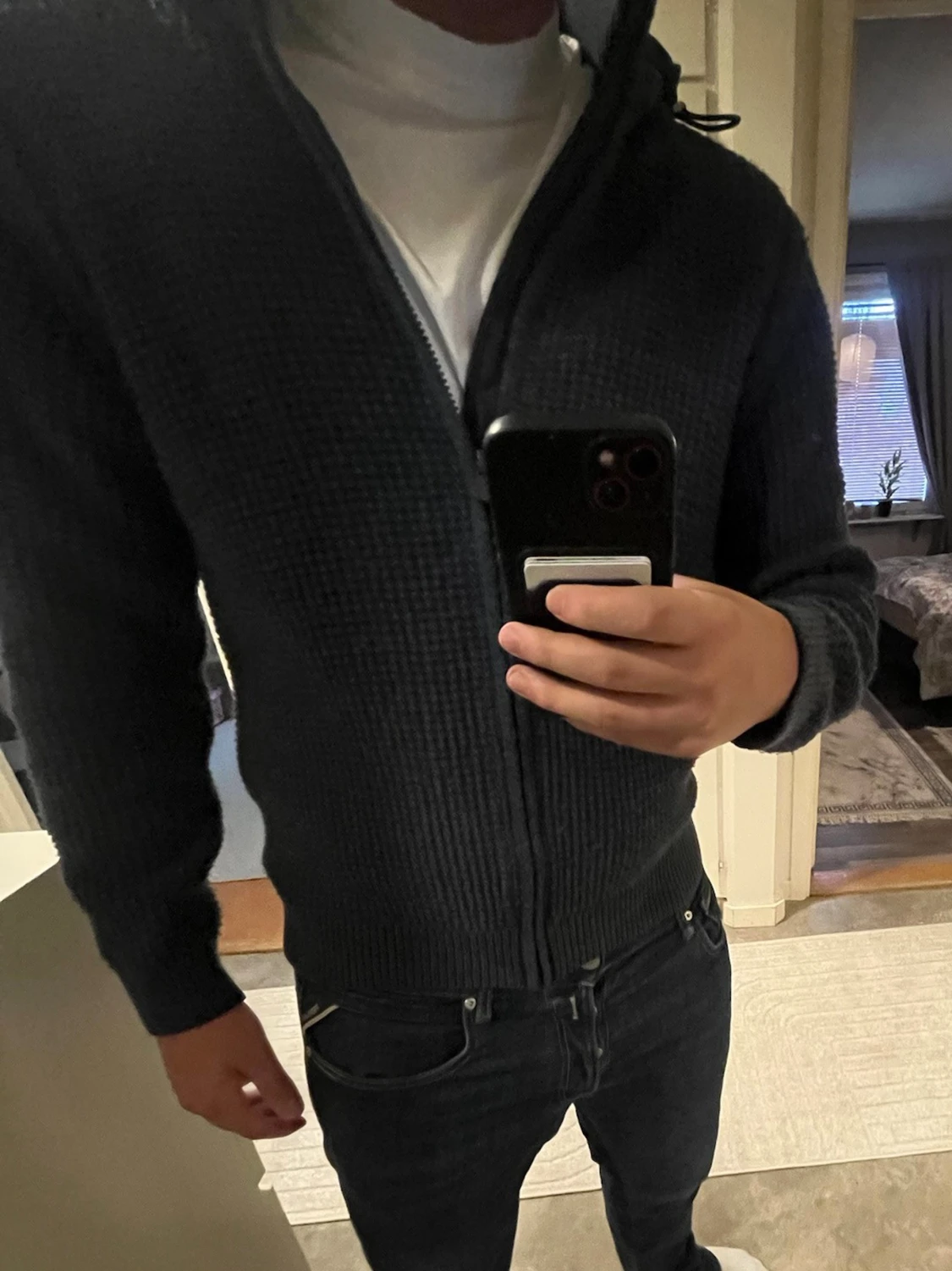 Mörkblå stickad cardigan 