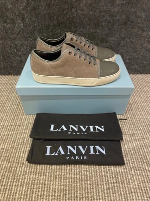 Lanvin skor  - Hej! Säljer nu dessa svin snygga lanvin skor. Skorna är i nytt skick! Testade en gång. Begränsat antal boxar och dustbags. Hör av dig vid frågor