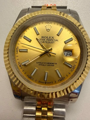 Rolx DateJust - Brand new Rolx DateJust. Automatic movement with Jubilee strap and nightlight function 🎆🌃. Dial size 41mm. The Best quality. Feel free to contact me for more watches. Klockan sex-position med lasermärkning!✅