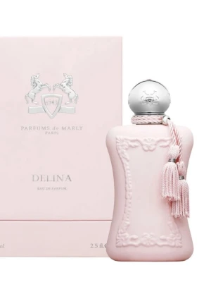 Parfums de Marly Delina EdP 75ml - Skriv för o se bilder - Lyxig parfymflaska i matt ljusrosa med silverfärgad kork och dekorativa tofsar. Flaskan har eleganta reliefdetaljer och kommer i matchande rosa ask. Delina är en exklusiv doft från Parfums de Marly, perfekt för dig som gillar feminina och sofistikerade parfymer. 