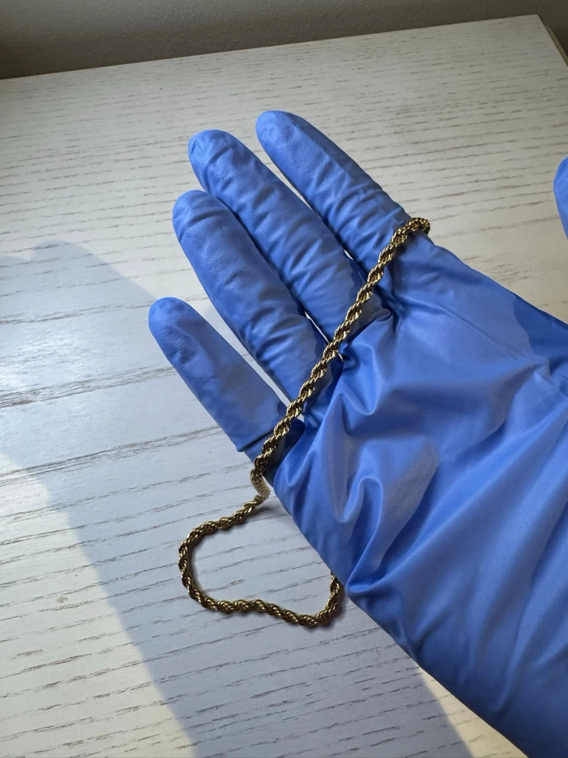 Guldtonat tvinnat halsband - 2