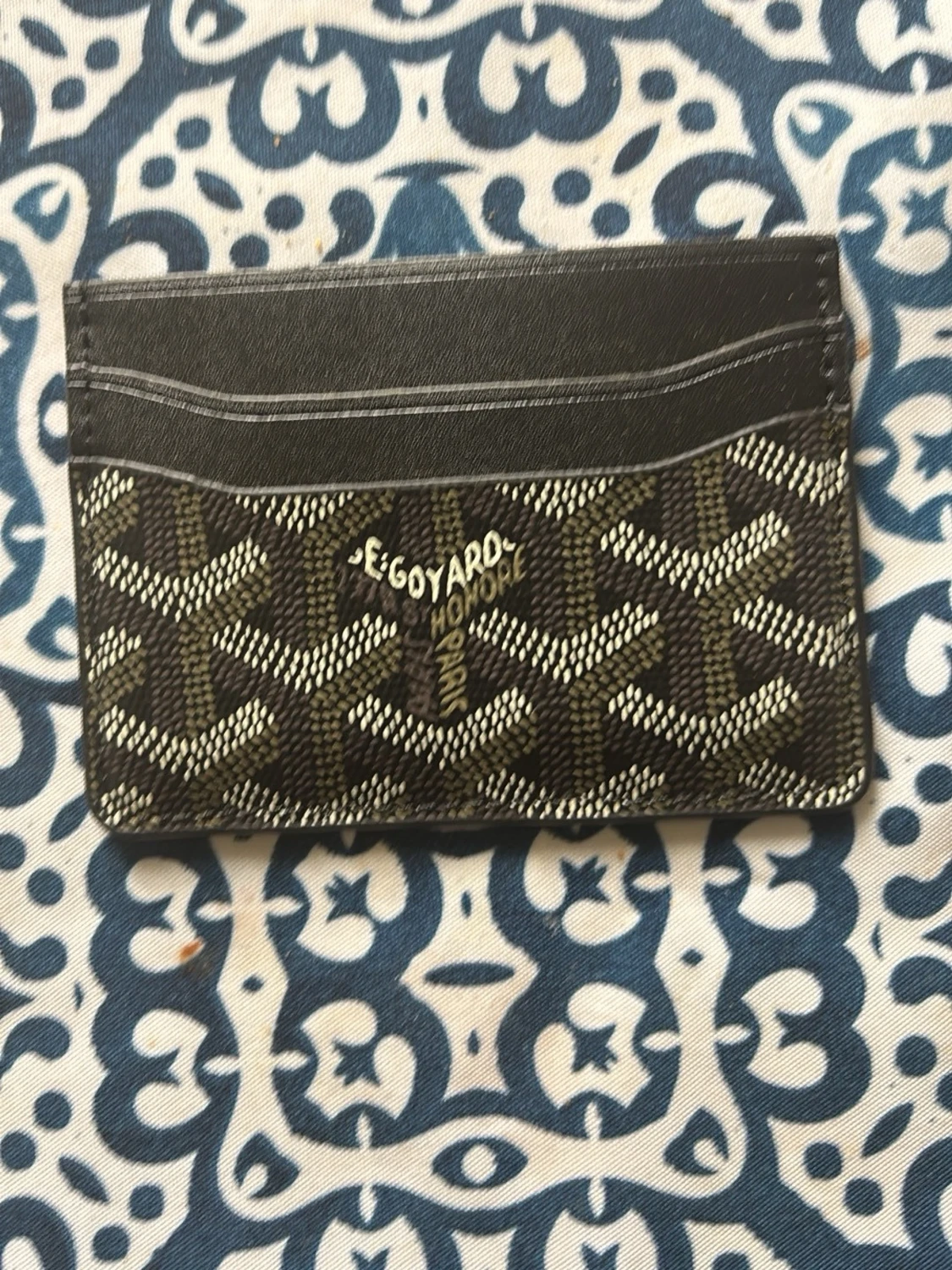 Svart kortfodral  - 1