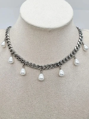 Handgjort halsband med pärlor  - Material-rostfritt stål.  Kedjetjocklek-7, 2mm #65