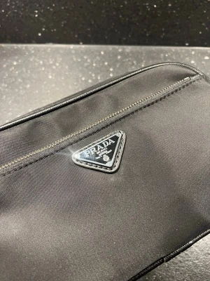 Svart necessär - Nytt skick. Rökfritt och djurfritt hem