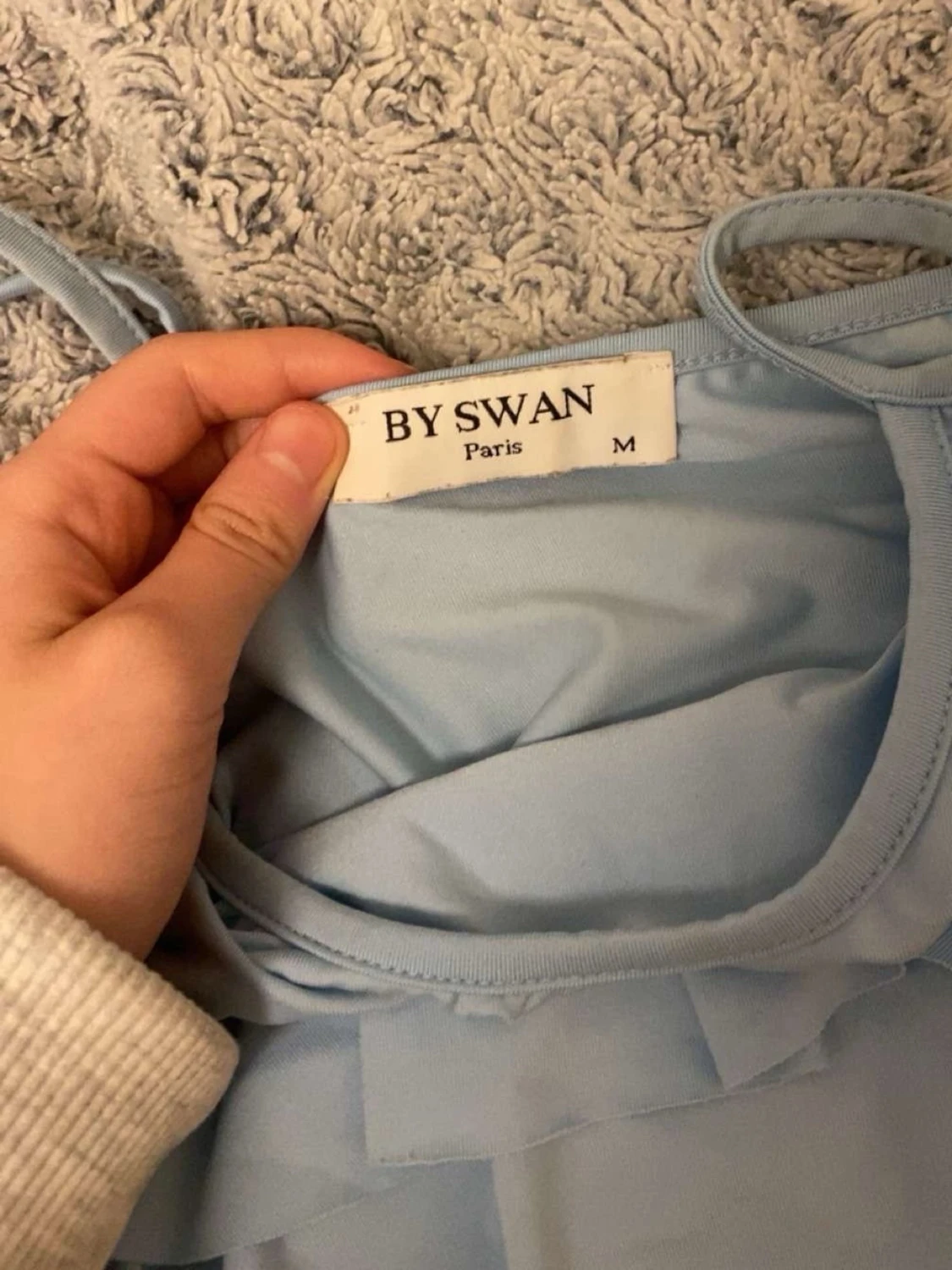 Babyblått linne med volanger  - 2