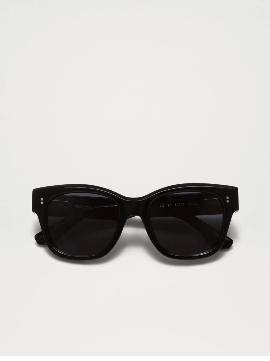 Svarta solglasögon från CHIMI