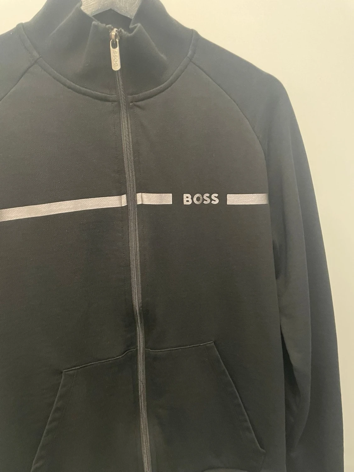 Svart zip-hoodie från Hugo boss - 2