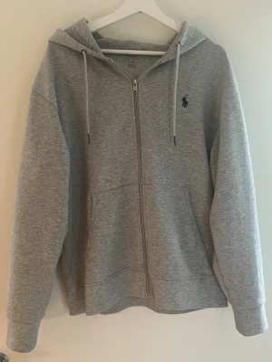 Grå zip hoodie från Ralph Lauren - Ralph Lauren hoodie