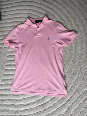 Rosa Ralph Lauren piké - I mycket bra skick 