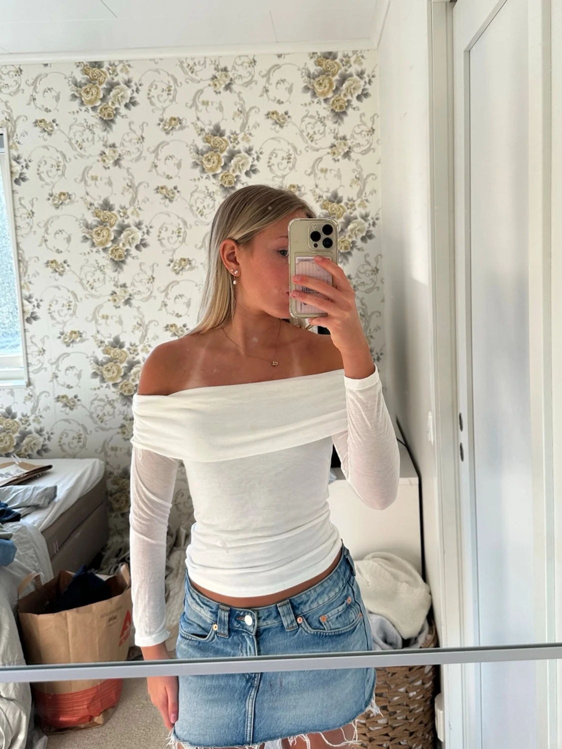 Off shoulder topp  - 1