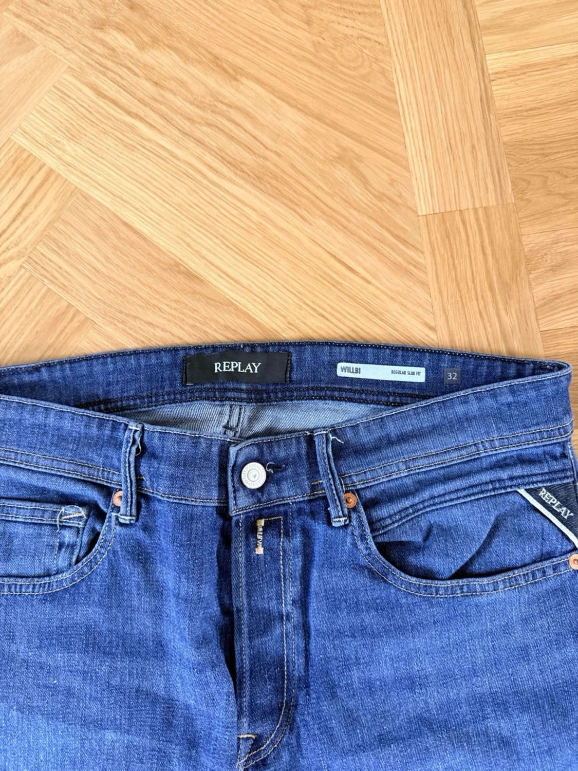 Blå raka jeans från Replay - 3