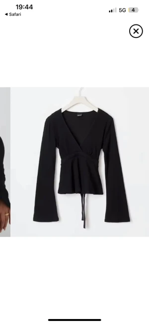 Tröja gina - Slutsåld tröja ifrån Gina! Jätte fin och inga skador🤍