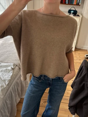 Lisa yang tröja  - Så snygg tröja från Lisa yang! Storlek 1, vilket är typ s💕