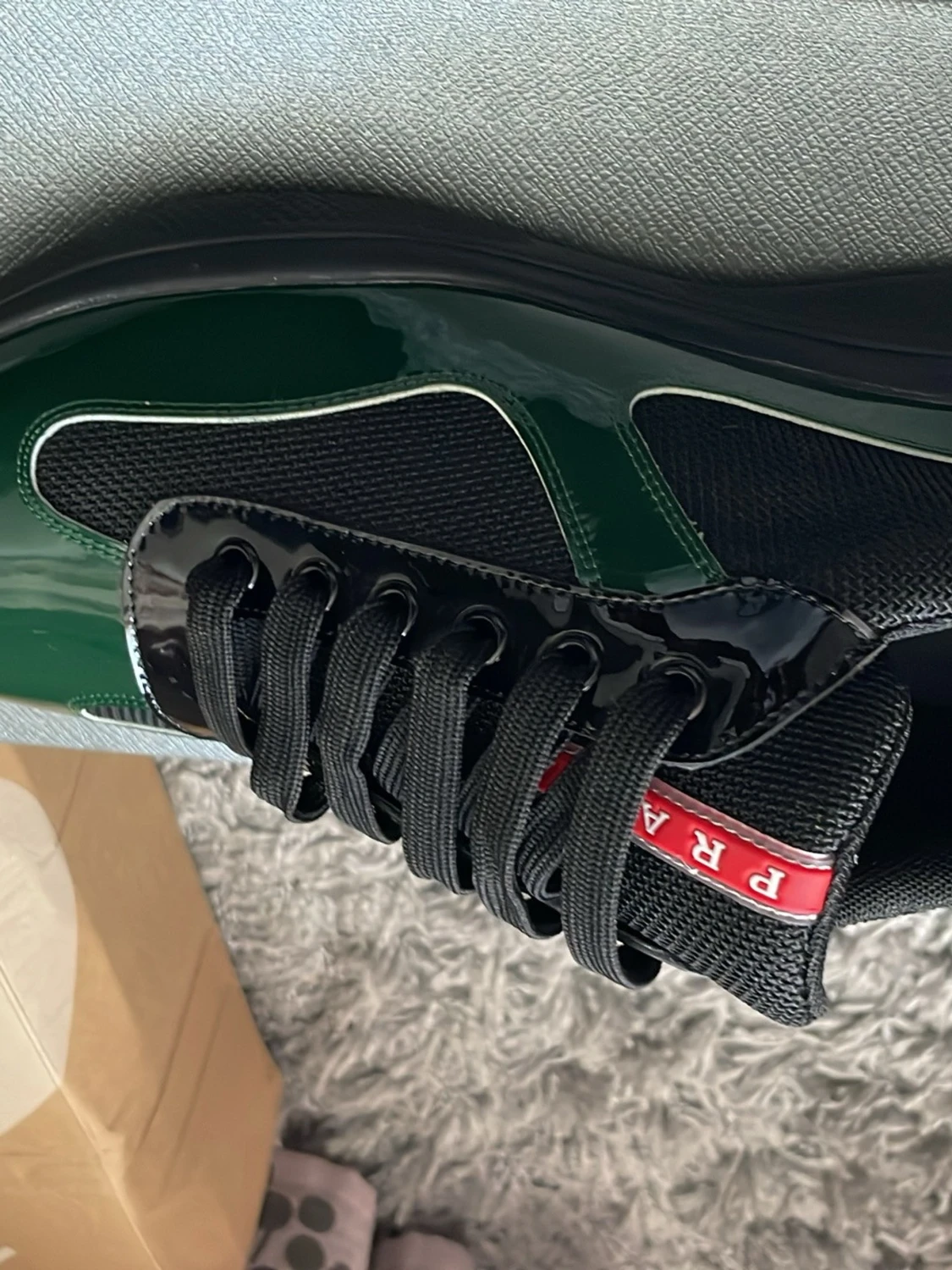 Gröna sneakers från Prada - 4