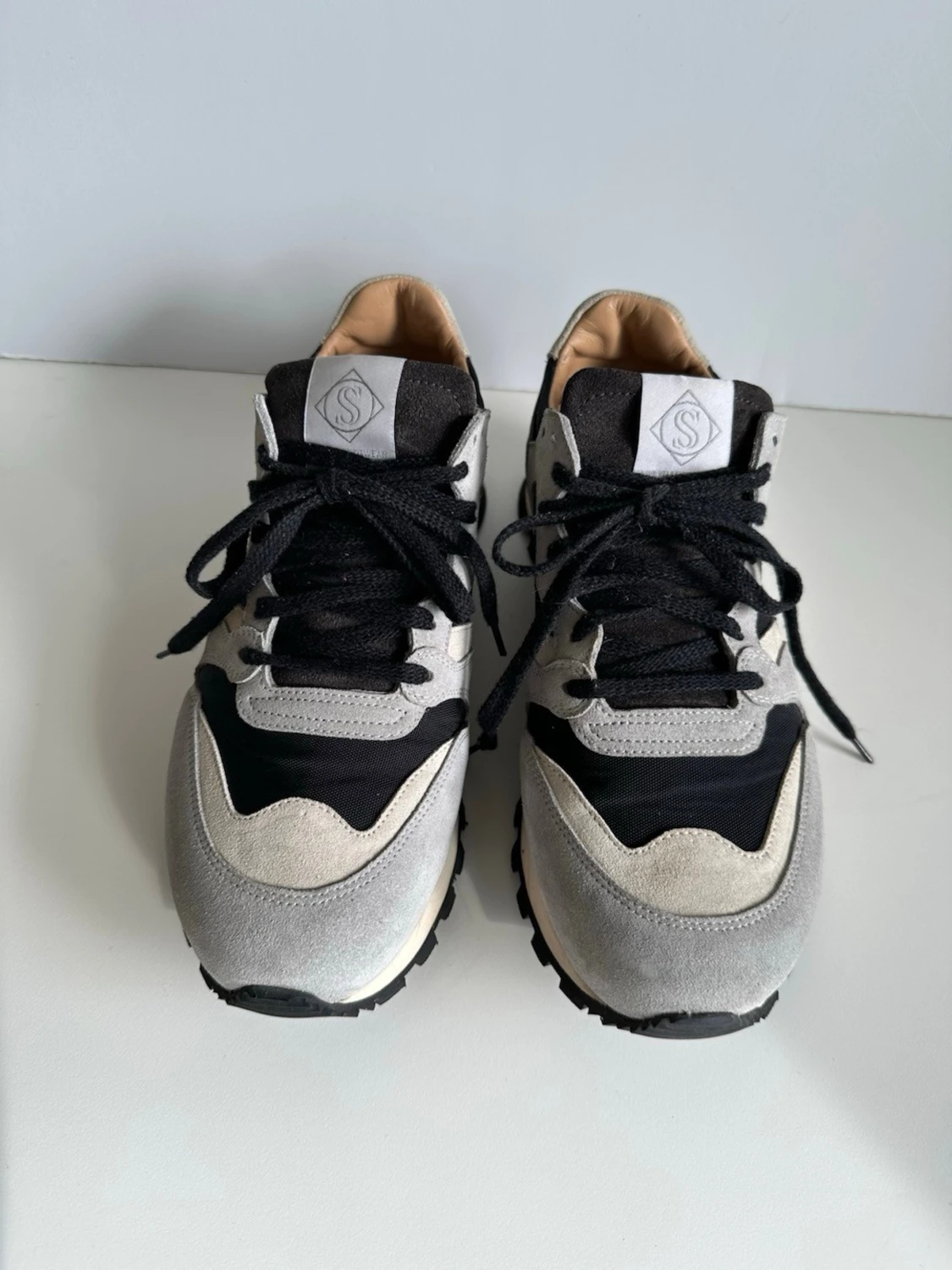 SWEYD - Grå & svarta sneakers - storlek 39 - 1